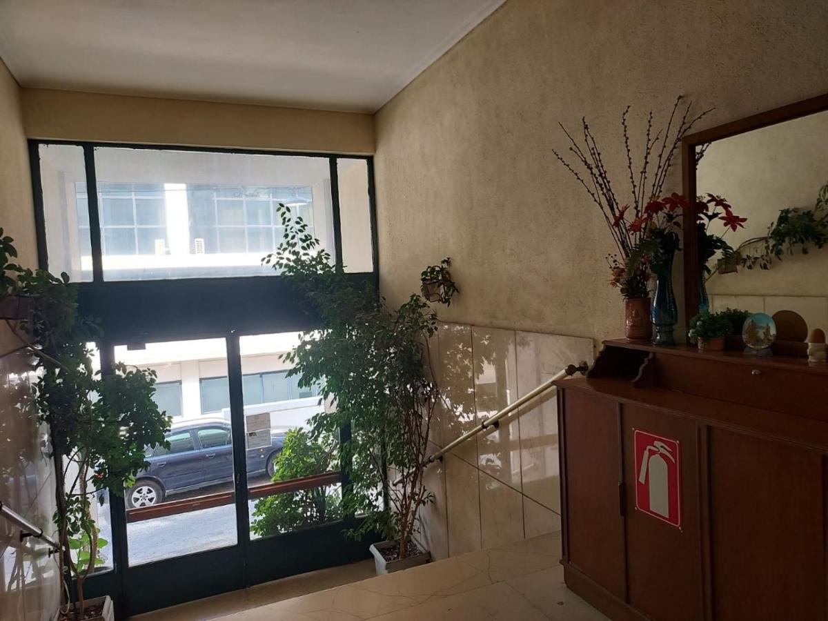Acropolis Metro Station Flat 2 Apartment Athens Luaran gambar